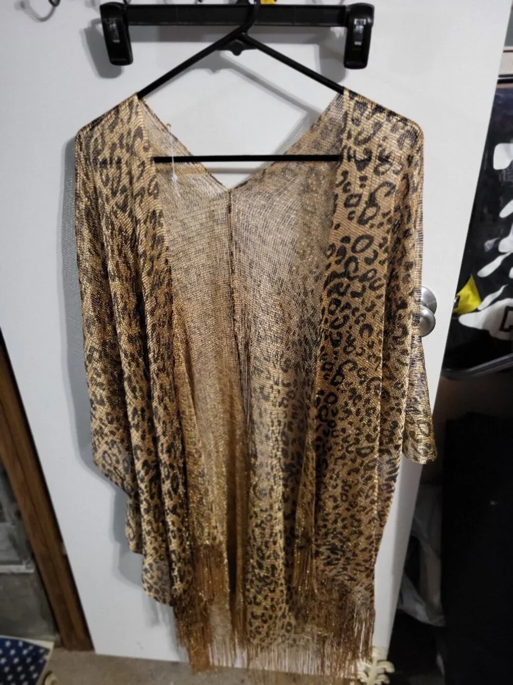 NWOT BOHO FRINGED CHEETAH PRINT SHAWL/CARDIGAN/WRAP OS